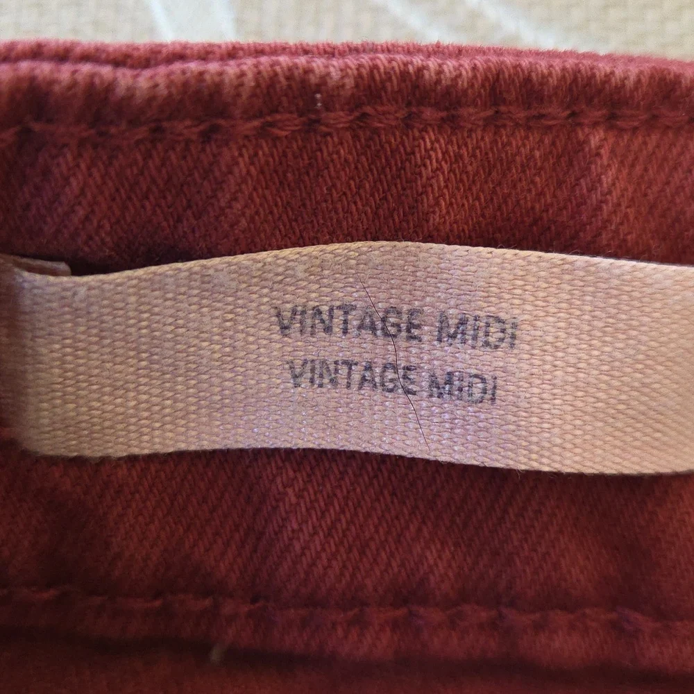 Universal Thread Brick Red Denim Shorts!